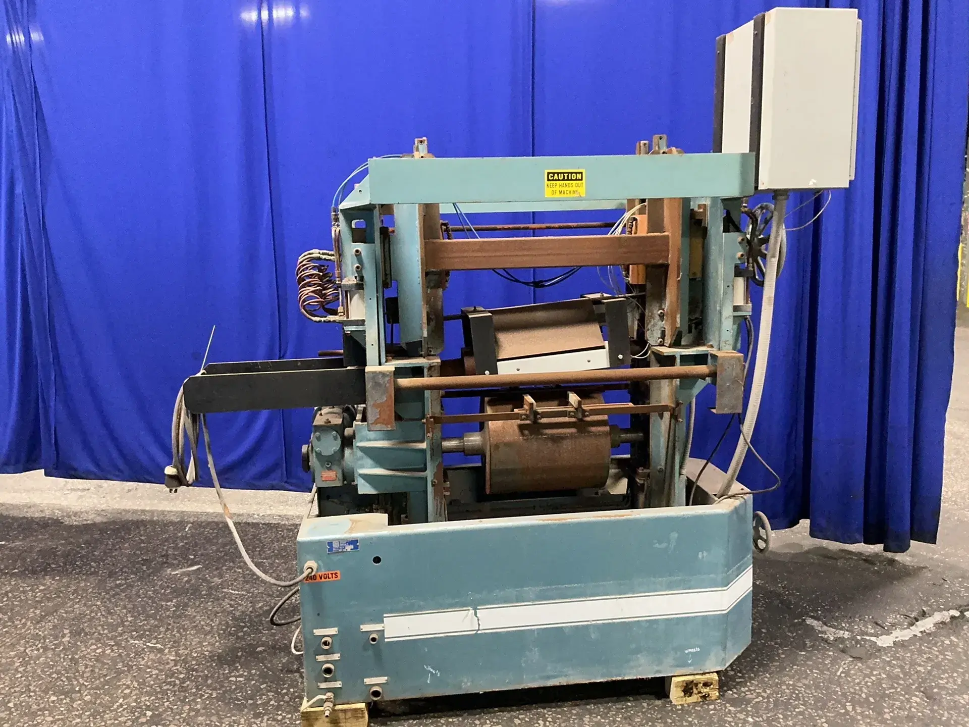Used _UNKNOWN_ _UNKNOWN_ Horizontal Dual Column Band Saws Ohio US | HGR 24 #1329049