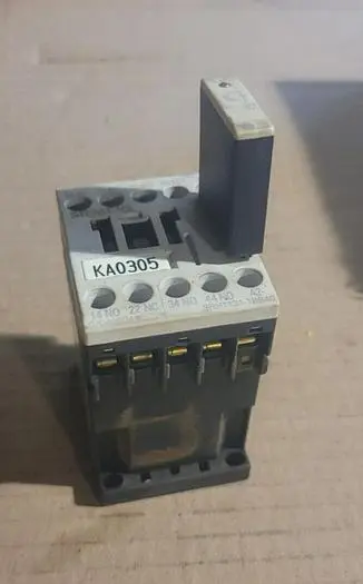 Used SIEMENS 3RH1131-1BB40 Misc Electrical & Power Parts Wisconsin US | Lemke Machinery Sales #313364