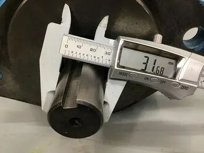 USED VICKERS 3520V25A8