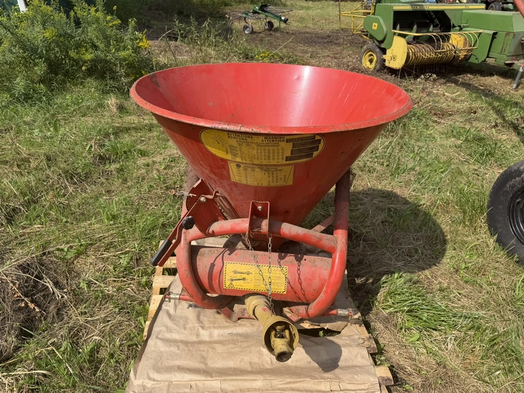 Used _UNKNOWN_ _UNKNOWN_ Broadcast Spreaders Michigan US | Miedema Asset Management Group #1443319