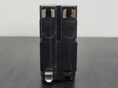 USED SQUARE D QO230