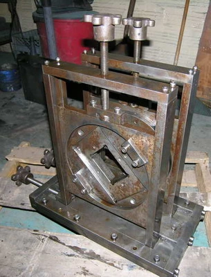 Custom Exit Straightener 2 Head, 3 Axis