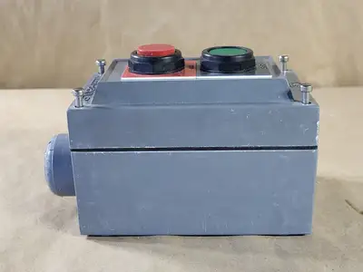 NEW ALLEN-BRADLEY 800H-2HA4RL