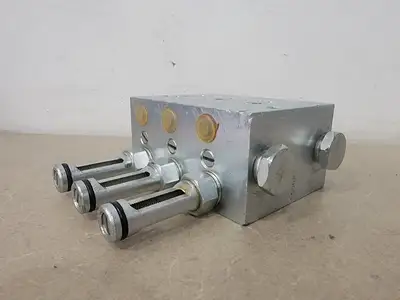 Used LINCOLN LD 56-250 Parts (Hydraulics and Pneumatics) British Columbia CA | Lenmark #1440856
