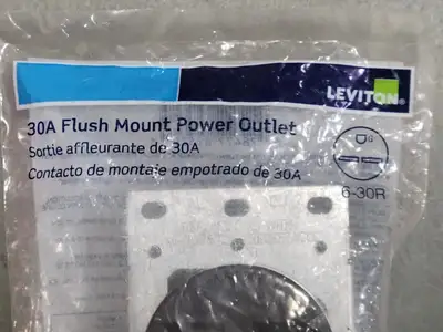 USED LEVITON 5372-S00