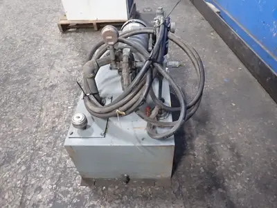 USED POWER DRAULICSNIELSEN INC 9007V1M34