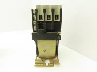 Telemecanique LP1 D5011 Motor Starter Contactor 40Hp 600V 70A 24V Coil Lot of 4