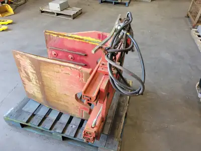 Used 2012 BOLZONI AURAMO BB250011 Forklift Attachments British Columbia CA | Lenmark #1426401
