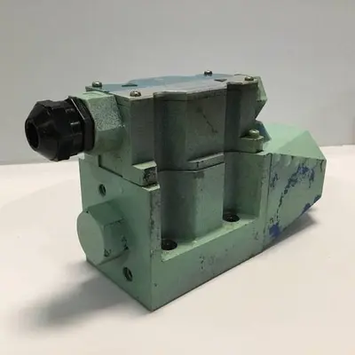 USED VICKERS DG4V52ALMP7LH630