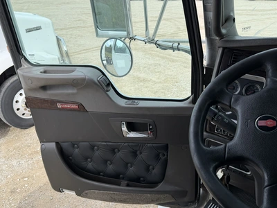 Used 2015 KENWORTH T800 TRUCK TRACTOR Conventional trucks Michigan US | Miedema Asset Management Group #1709425