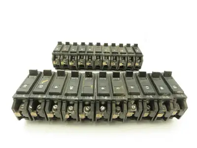 General Electric TQB1120 Circuit Breaker 1-Pole 20A Bolt-On 120/240V Lot of 22