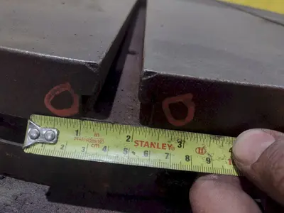 37" ROUND TROYKE T-SLOTTED MANUAL POSITIONING ROTARY TABLE: STOCK #22457