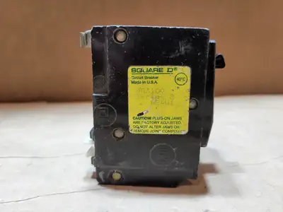 USED SQUARE D QO3100