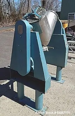 Used PATTERSON KELLEY 10 CUBIC FOOT Double Cone - V Mixers Illinois US | Aaron Equipment #1454402