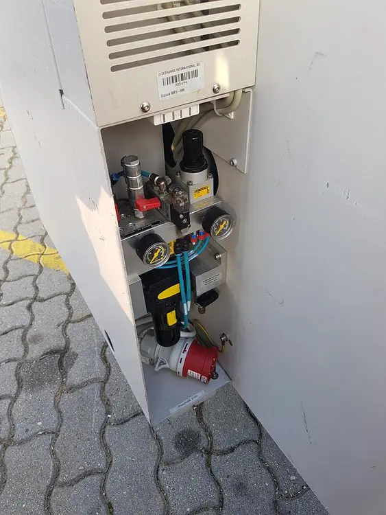 Used SIEMENS SIPLACE SMT MACHINES  PACKAGE Pick & Place Machines | UCY Industrial GmbH #386517