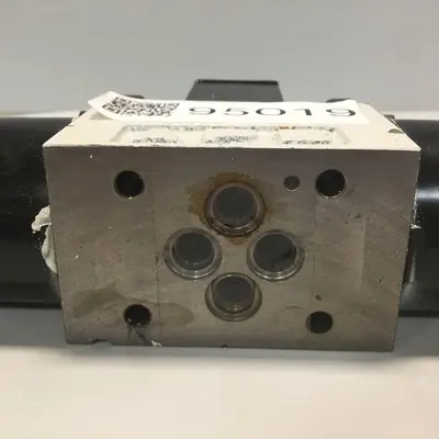USED TOKIMEC DG4V-3-6C-M-P7-H-7-52