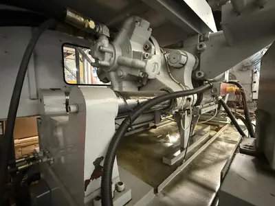 2010 HUAHONG HR220L Injection Molding Machines | ListingHippo (5)