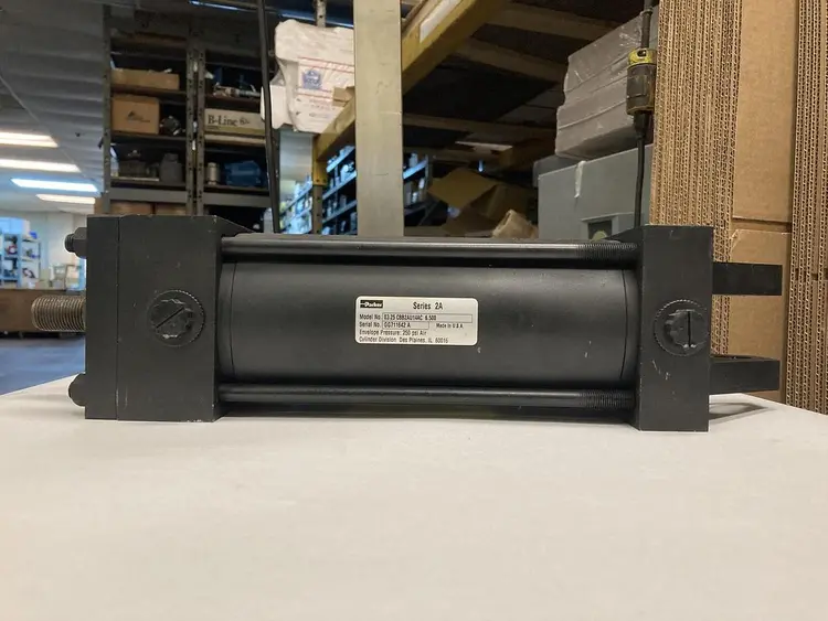 New | in-Stock PARKER 0325CJ2AU14AC9000 Cylinders | Surplus Asset Holdings #1207288