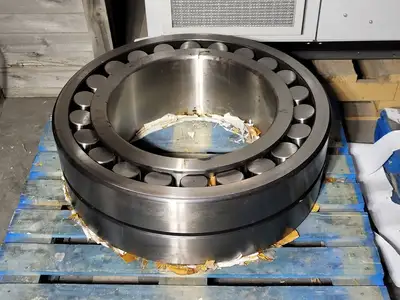 NEW SKF 23196 CA/C3W33