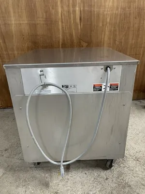 182-0110 Metro C563L-NFC-L Undercounter Heated Warming Holding Case Cabinet