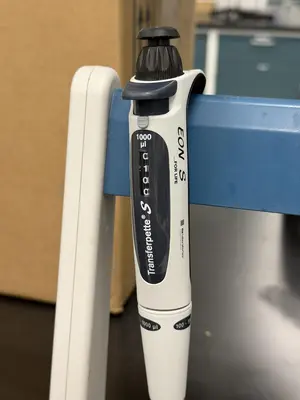 Used _UNKNOWN_ _UNKNOWN_ Pipettes Rhode Island US | Federal Equipment Company #1347600