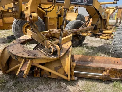 2000 Caterpillar 140H