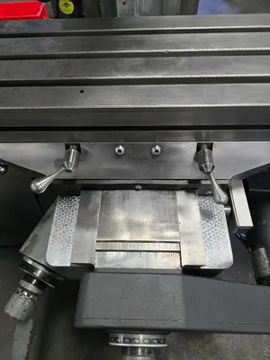 2005 BRIDGEPORT HARDINGE SERIES 1 Mills, CNC | Machinery Central (8)