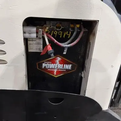 USED 2018 CROWN RR5725-45
