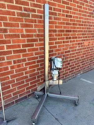 Used SHARPE MIXERS SSG-050SCR PORTABLE MIXER W/ VFD, 1/2 HP MOTOR, TWO IMPELLERS Portable Mixers California US | Equipment Lab #1370115