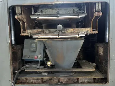 USED 2010 GAYLORD HSTB60 HORIZONTAL 70 LB CORE BLOWER