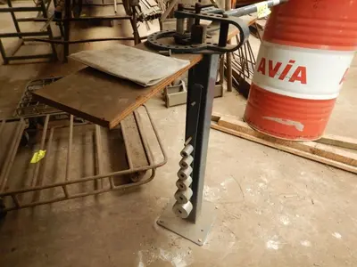 USED ZM MANUAL BENDER
