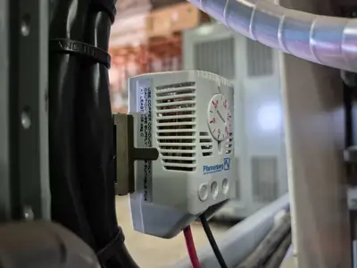 Double Fused Interrupter Switch 5 kV, 4160 Volts & Conduit Cabinet