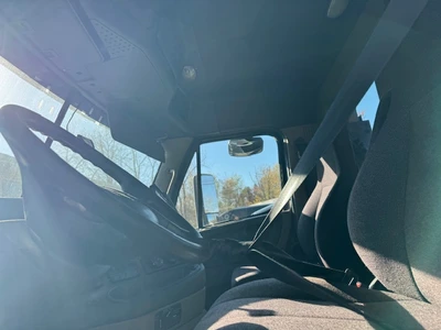 USED 2017 FREIGHTLINER CASCADIA