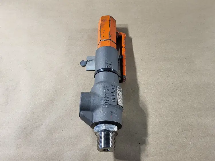 Used CONSOLIDATED 19126MC-2-H1-MT-LA Valves/Fittings British Columbia CA | Lenmark #256000