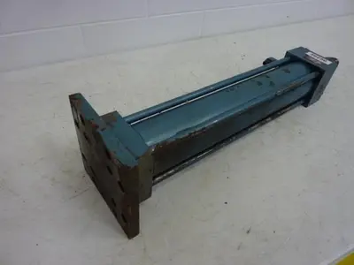 USED PARKER HANNIFIN HE-2H 23