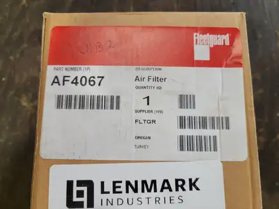 NEW FLEETGUARD AF4067