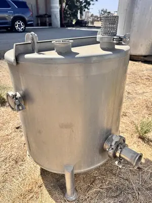 Used QUALTECH _UNKNOWN_ Stainless Steel Tanks California US | Machinery & Equipment #1506484