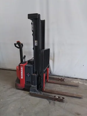 USED 2009 RAYMOND RSS40