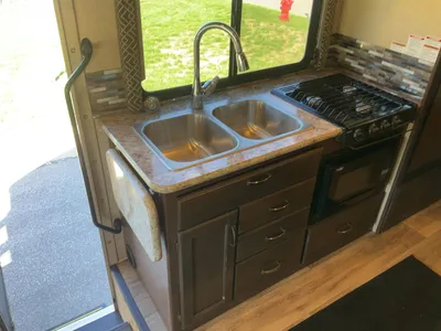 Used 2018 THOR SPRINTER Campers, Caravans, Motorhomes Michigan US | Miedema Asset Management Group #1468652