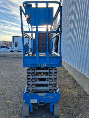USED 2017 Genie GS-3232