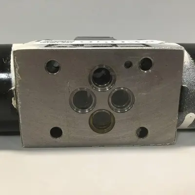 USED TOKIMEC DG4V-3-6C-M-P7-H-7-52