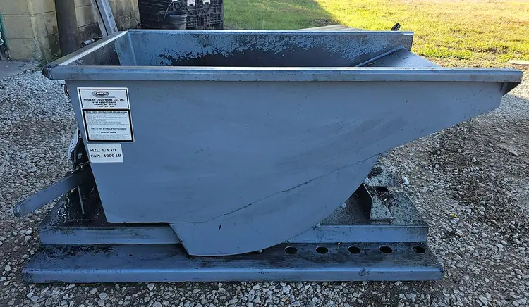 Used MODERN EQUIPMENT CO. 1/4 CU. YARD Miscellaneous MRO Wisconsin US | Lemke Machinery Sales #310715