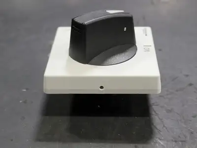 USED SCHNEIDER ELECTRIC VLSH2H5BD