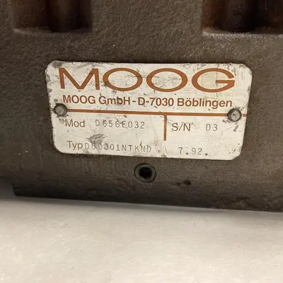 USED MOOG D656F032