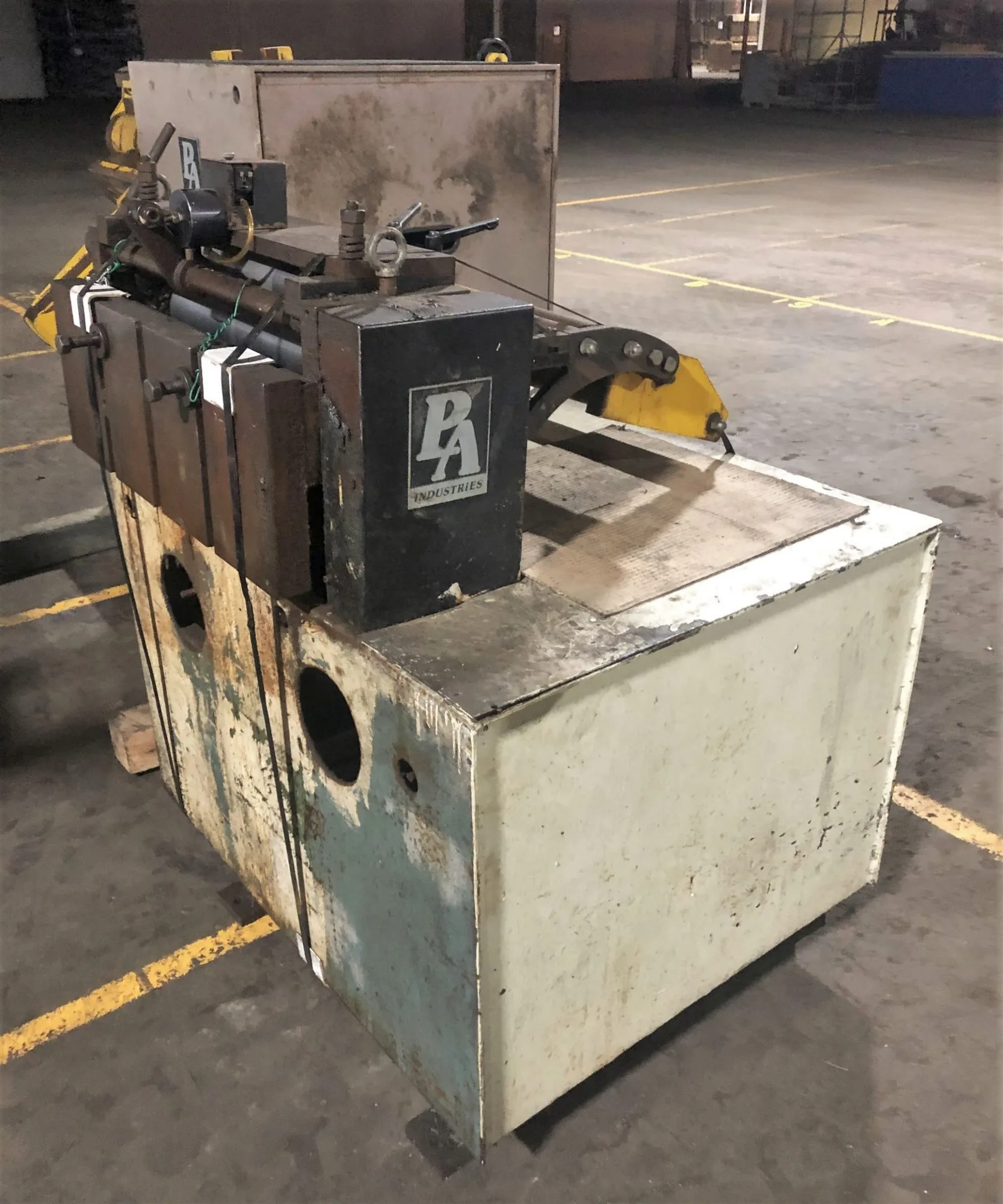 USED 1997 PA INDUSTRIES SRF-20