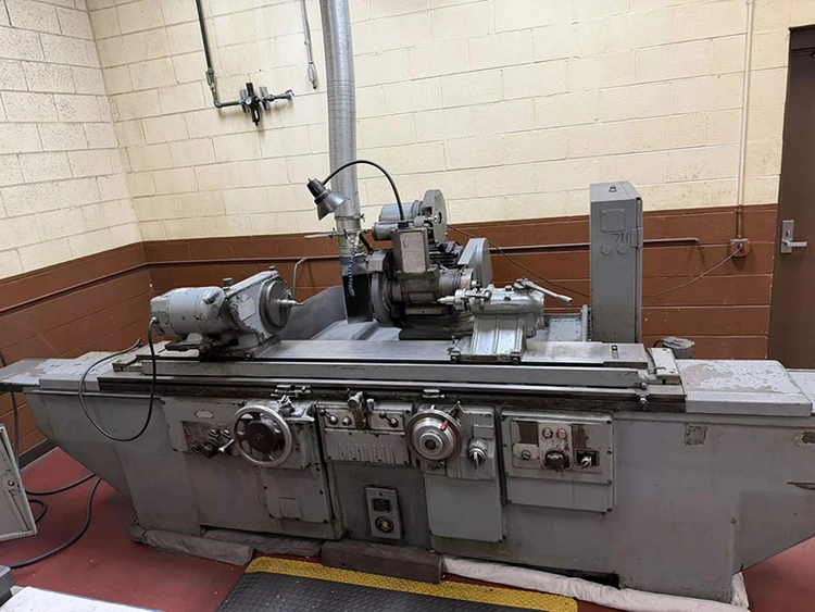 Used 1967 Brown & Sharpe 1448U, RISERS AVAILABLE TO INCREASE SWING TO 21" Universal Cylindrical Grinders New Jersey US | Machinery Values #786617
