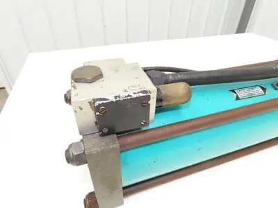 Tox Pressotechnik S15.30.100.6 Powerpackage Air/Oil Cylinder 100mm Stroke 6bar