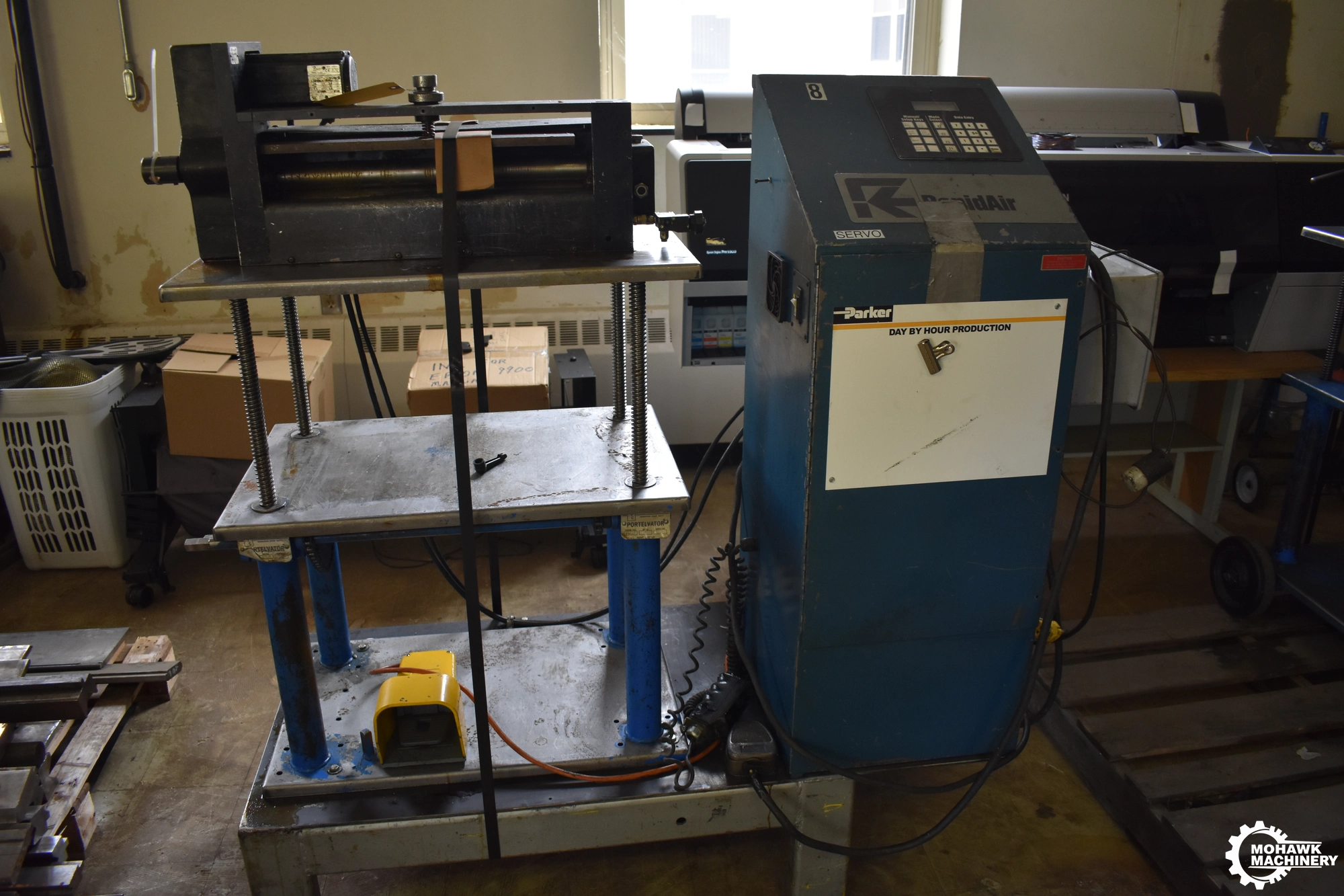 18" x 0.065" RAPIDAIR "118.C" SERVO FEED SYSTEM w/CONTROL CONSOLE - ADJUSTABLE ROLLER STAND
