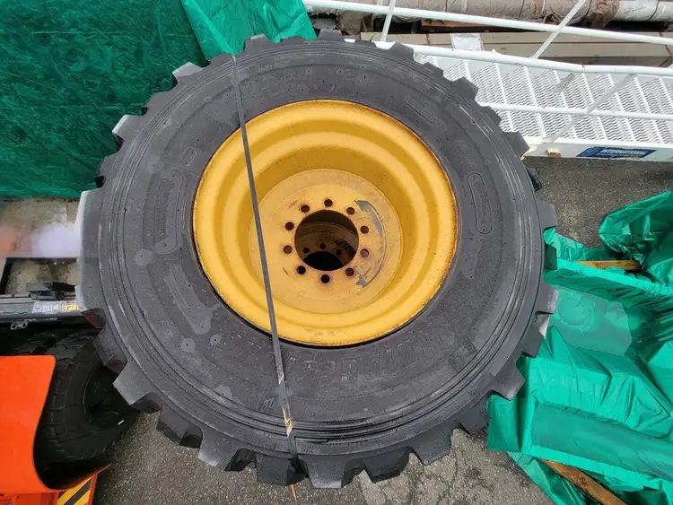 New | in-Stock 2020 BRIDGESTONE 263389 Wheels & Tires British Columbia CA | Lenmark #418639