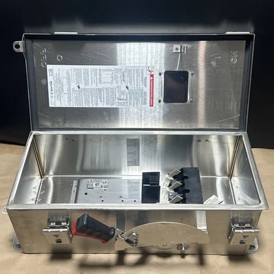 NEW Schneider Electric HU363DSVW